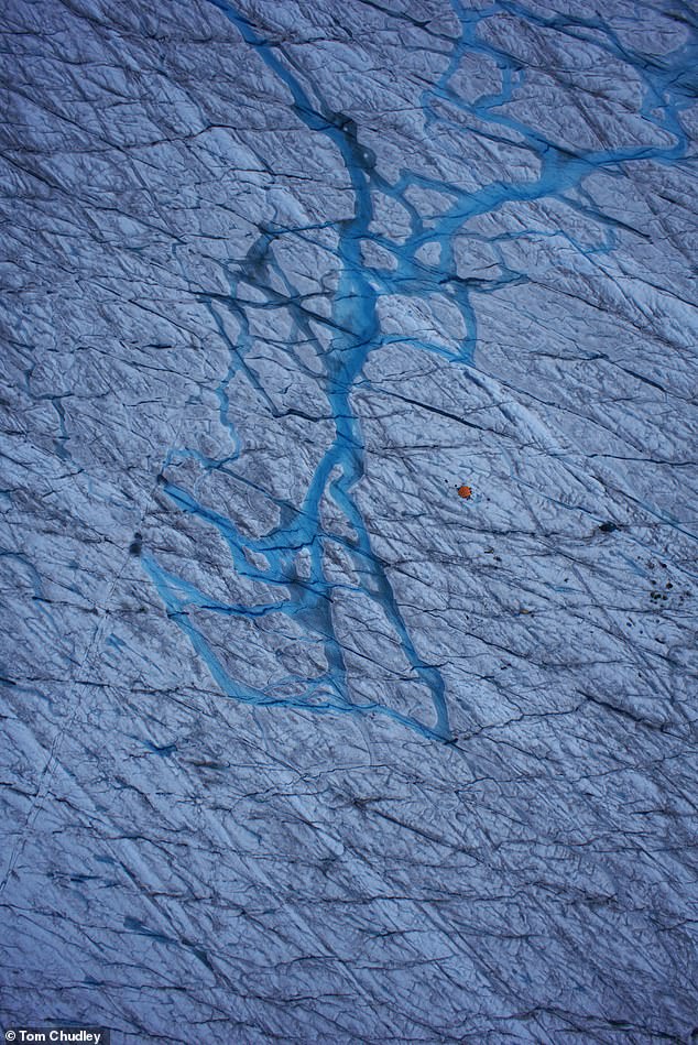 The researchers estimated that up to 82 million cubic meters of meltwater was carried to the bottom of the Store Glacier per day during the summer of 2014.