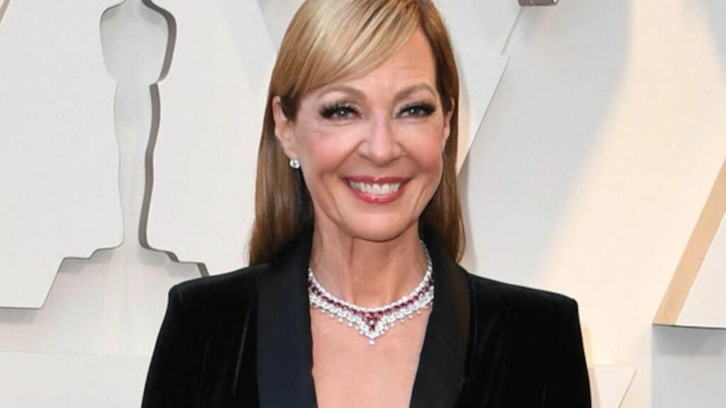 American Actress Allison Janney Age, Net Worth 2022, Early Life, Career