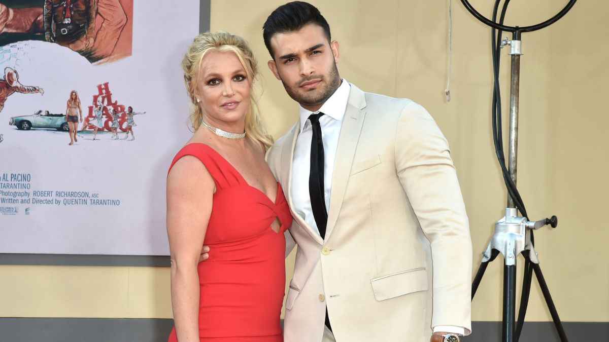 Britney Spears And Fiancé Sam Asghari 'Are Set To Marry In Intimate Ceremony On Thursday!!