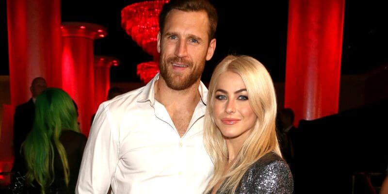 Julianne Hough And Brooks Laich Are Now Officially Divorced