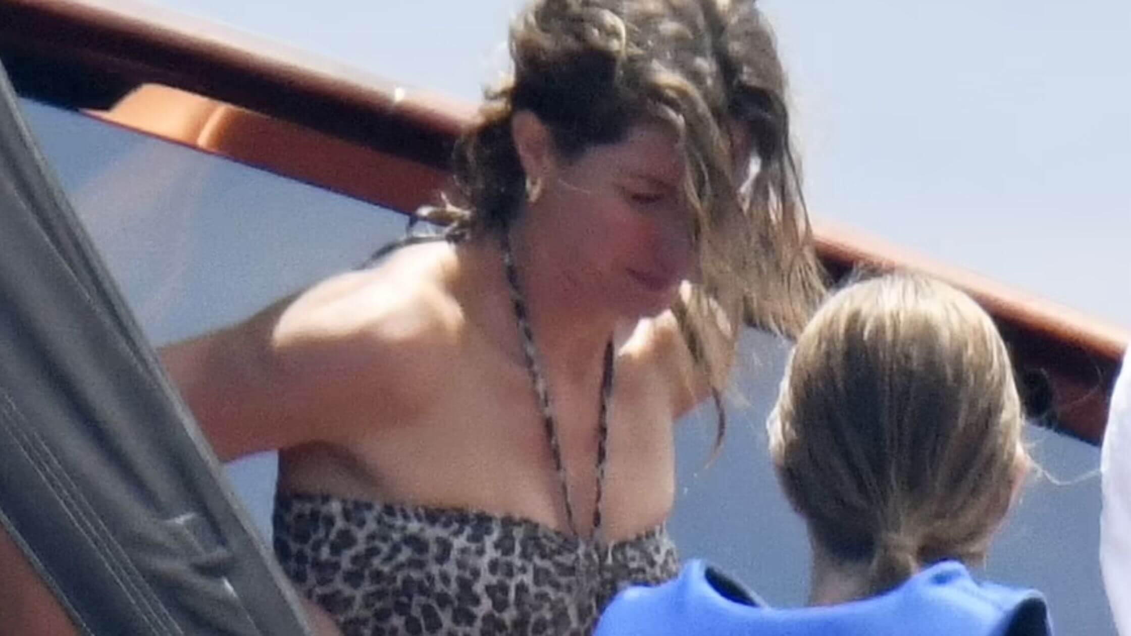 Gisele Bundchen Wears A Swimsuit On A Yacht Trip To Italy With Tom Brady