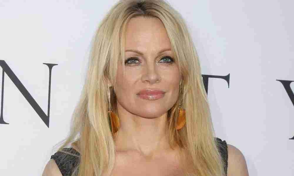 Is Pamela Anderson Still Married Net Worth 2022, Children, Age, Height, Career