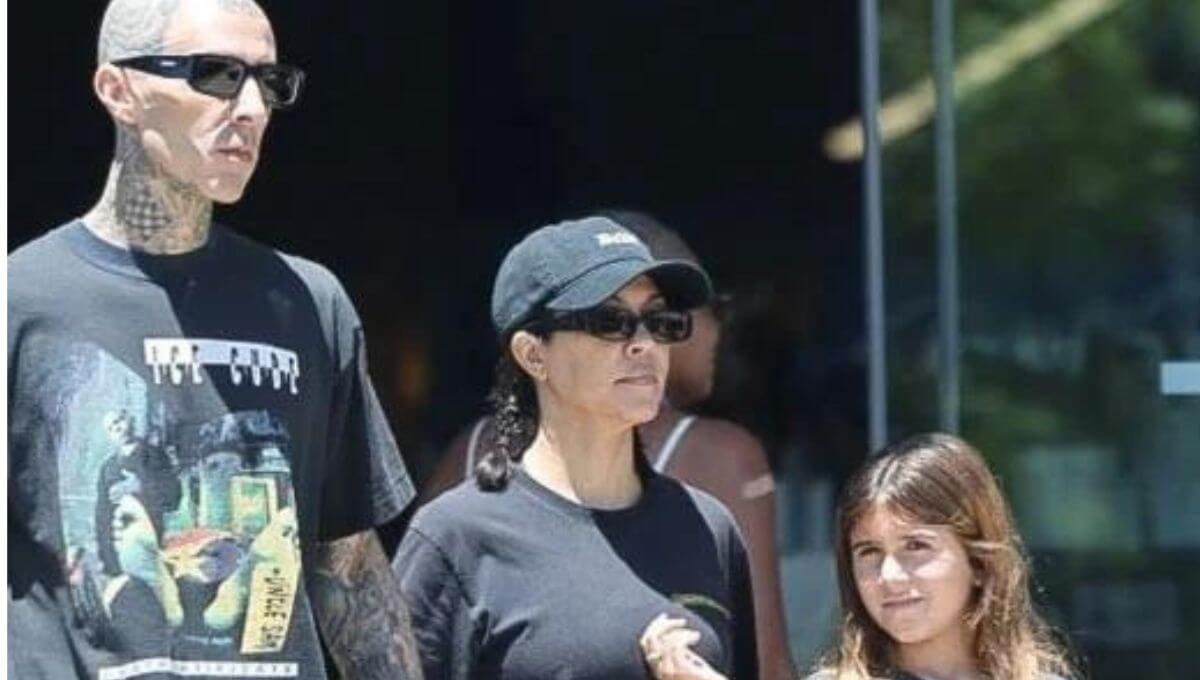 Kourtney Kardashian Holds Hands With Travis Barker And Her Daughter Penelope