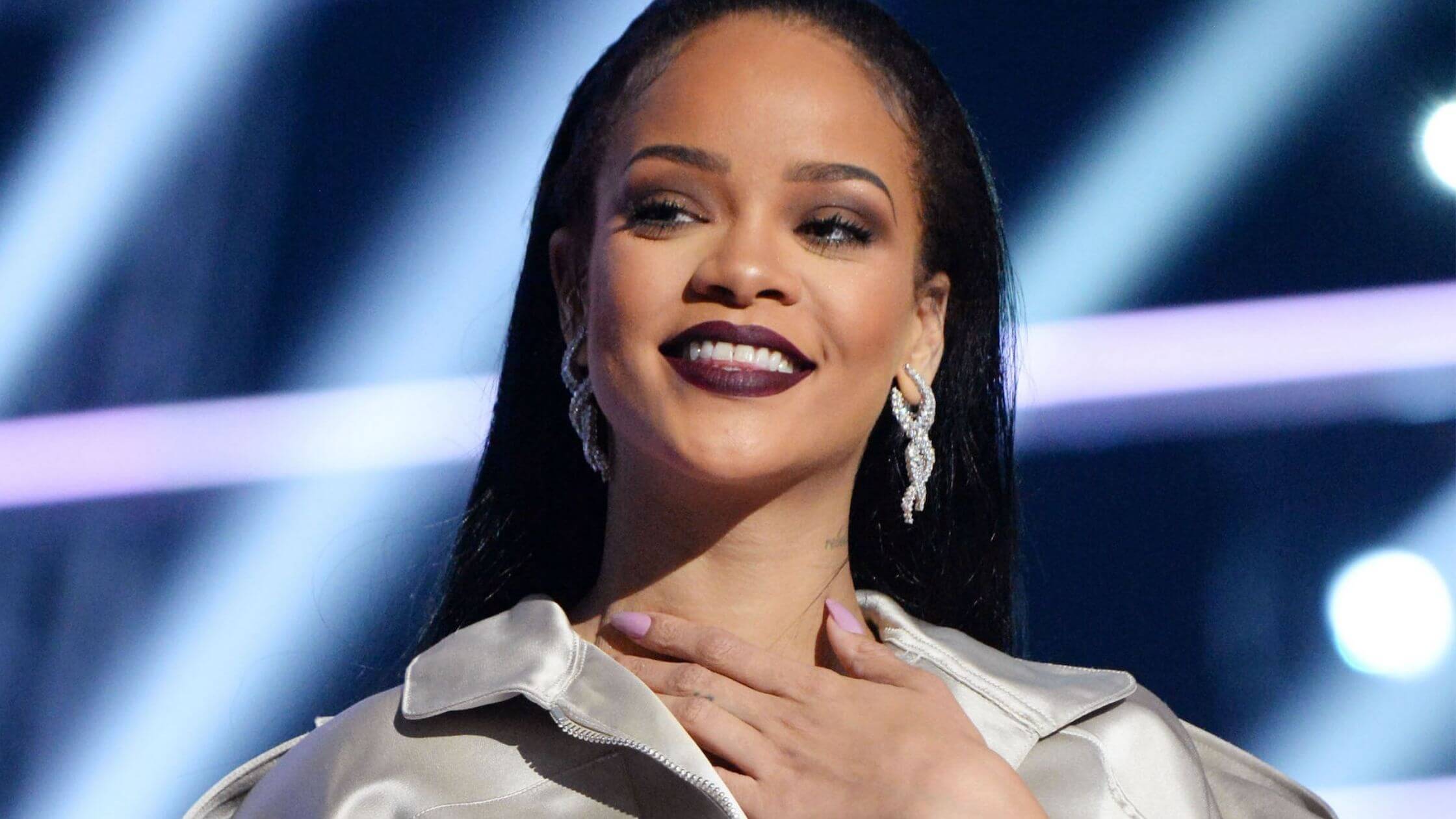 Rihanna Is Now America’s Youngest Self-Made Billionaire Woman In the U.S