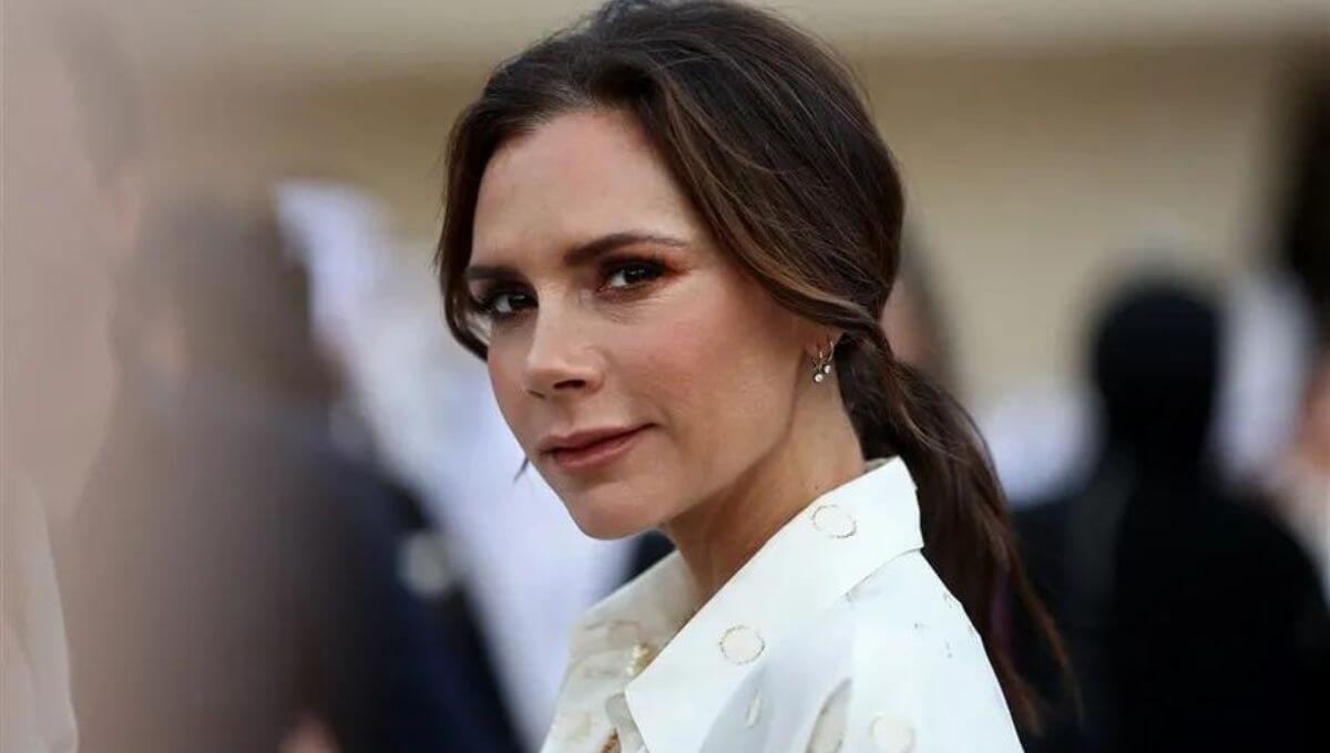 Victoria Beckham Channels Her Inner Posh As She Perpetrates ‘Spice Girls’ Karaoke On Vacation