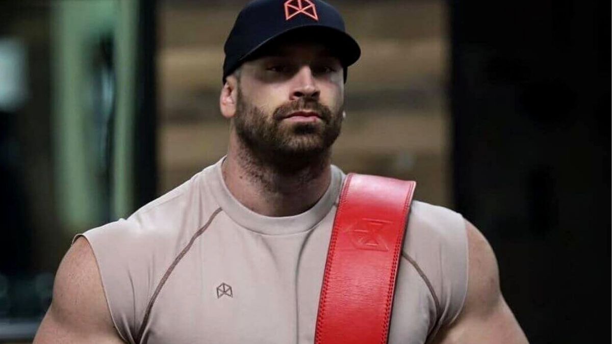 Who Is Bradley Martyn Age, Height, Wife, Net Worth