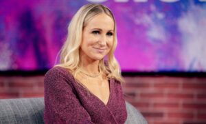 All About Nikki Glaser Net Worth, Age, Height, Bio, Dating