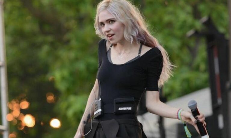 Grimes Net Worth, Age, Early Life, Relationships! - Chamberlainsun